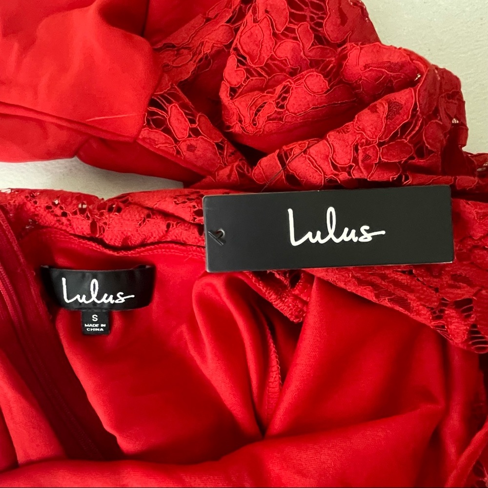 LULU’S NWT SECRET KISS RED LACE LONG SLEEVE DRESS SMALL - Picture 5 of 9